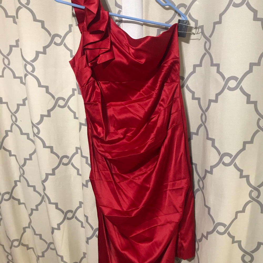 Red one shoulder ruffle dress